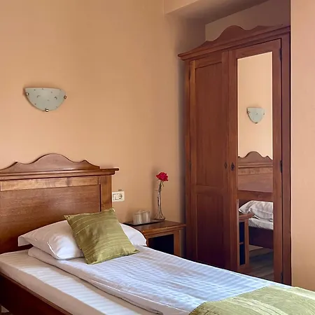 Lucy Star Hotel Kluž